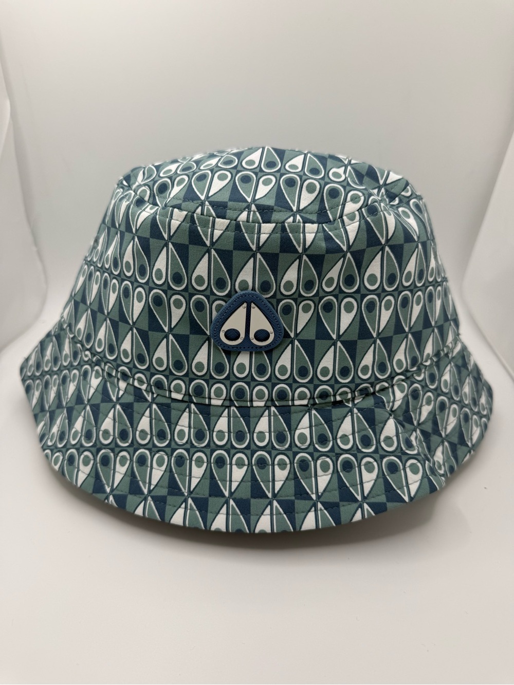 Moose Knuckles Bay Bucket Hat NWT